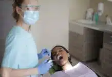 Combien gagne un chirurgien-dentiste après plusieurs années d’expérience