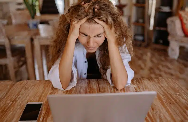 La corrélation entre le stress et le gain de poids : comprendre son impact sur votre santé