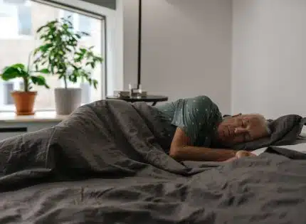 Améliorez votre sommeil et votre bien-être : les meilleures astuces pour les seniors