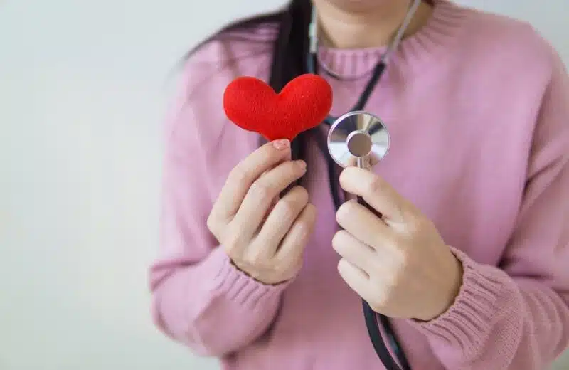 Prévenir les maladies cardiovasculaires : des astuces simples et efficaces