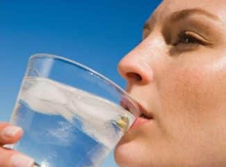 Quelle eau boire quand on a trop de cholestérol?