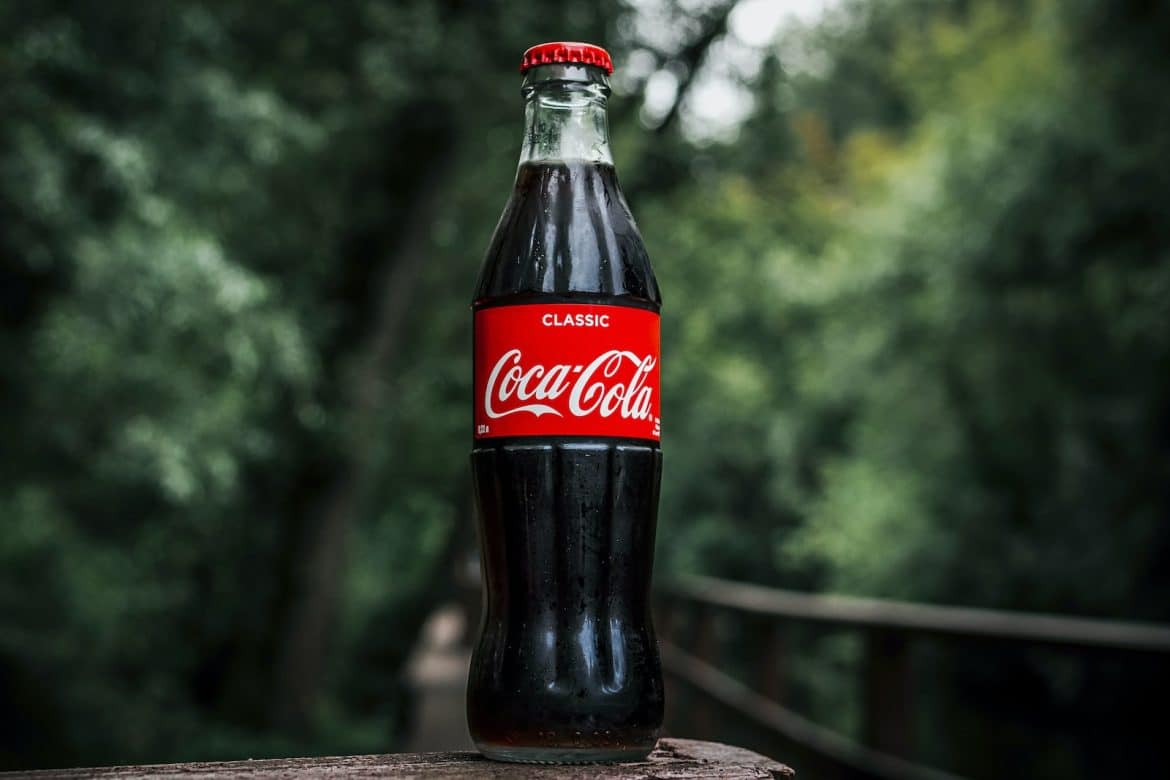 Mal de gorge : boire du coca peut-il soulager les symptômes ?